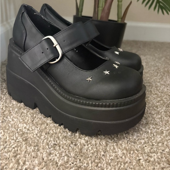 Demonia Black Platform Shoes with Star Accents - Picture 10 of 11